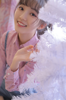 《偷吃》